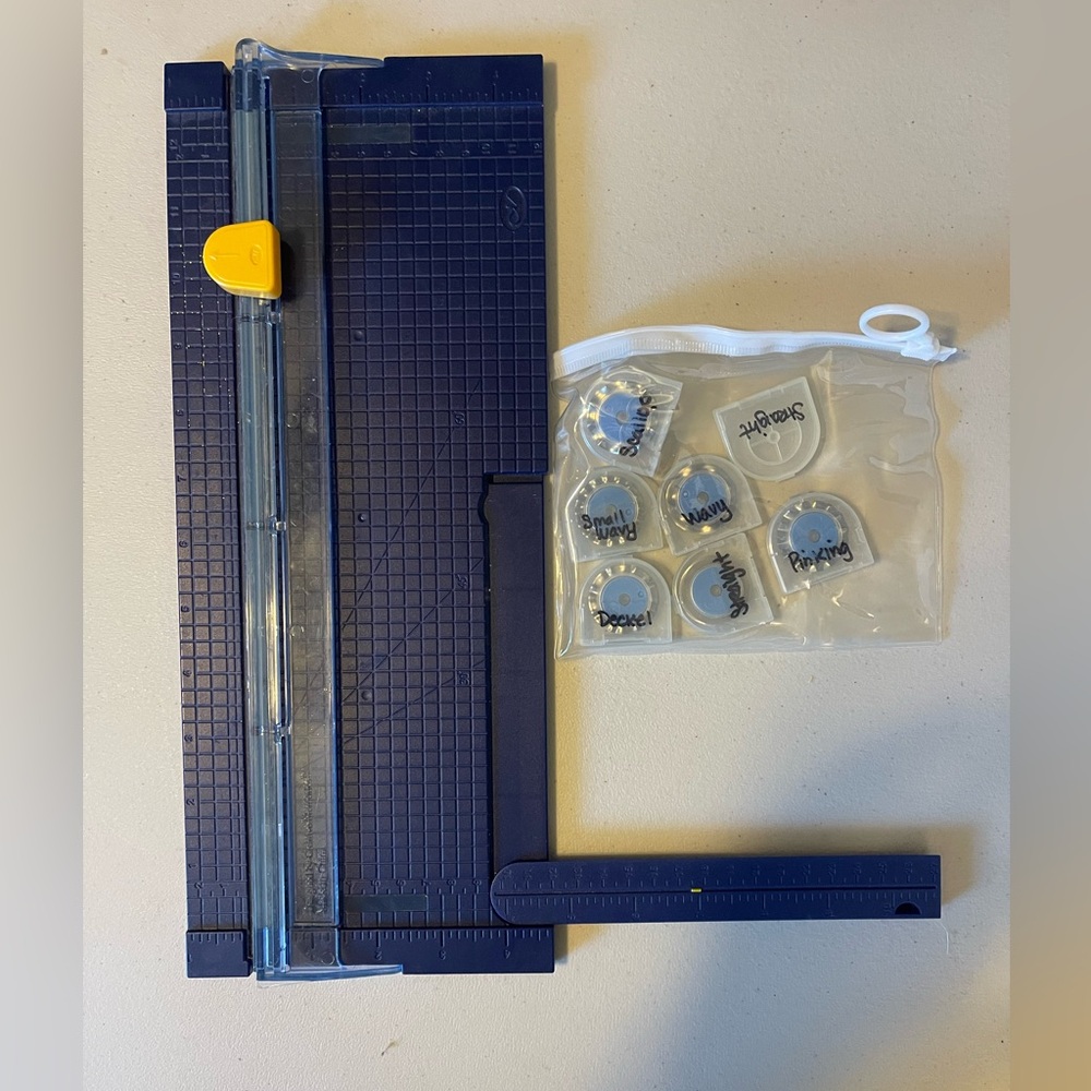 Creative Memories Paper Trimmer with Blades